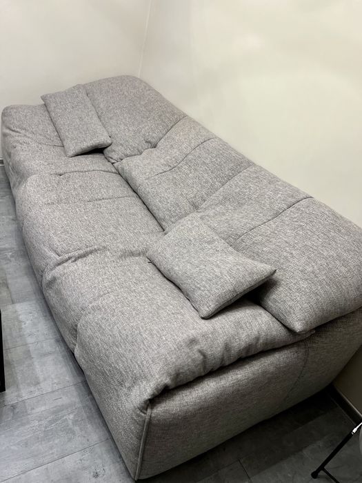 Италиански диван с пълнеж от гъши пух и пера