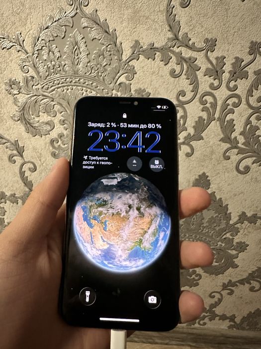 Продам Айфон 11 про  256 гбб