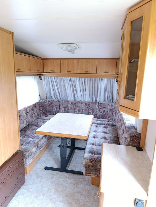 Rulotă Hobby De Luxe 425