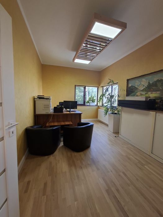 Mogosoaia  casa eleganta,f bine compartimentata în ce mai buna zona  lingă frf