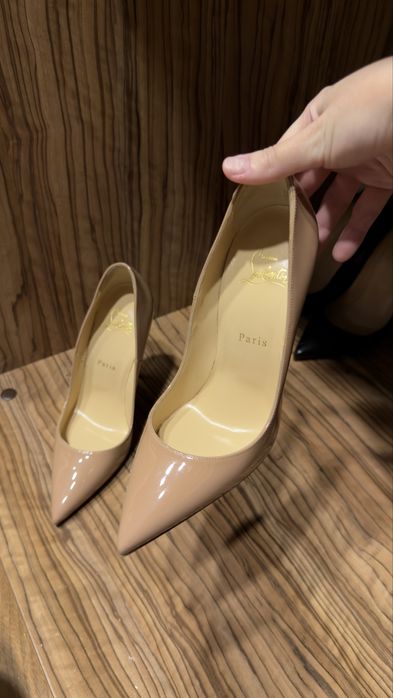 Туфли: Кристиан Лубутен