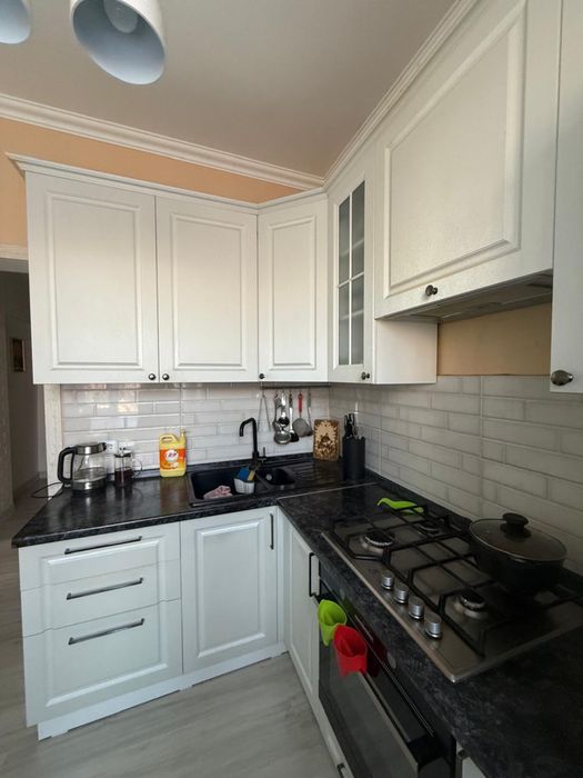 Продаю кухонный гарнитур