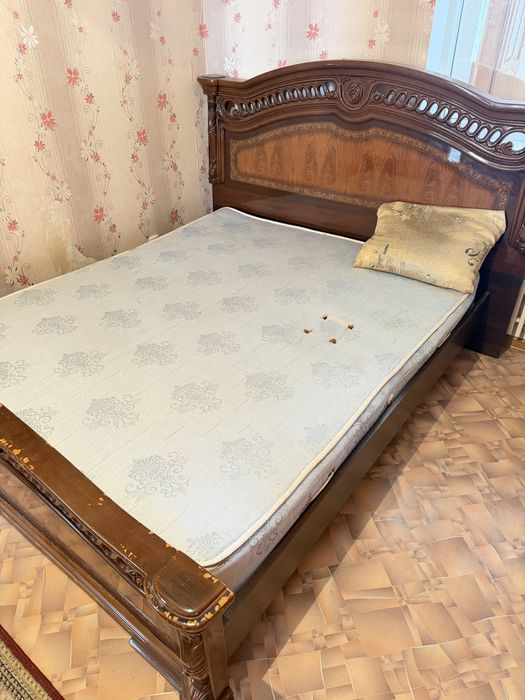 Двухместная кровать