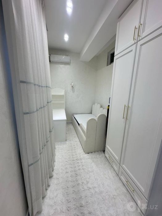 Arenda Shayxontohur Toshkent city ful komplekt kvartira 

3/1/8

Площа