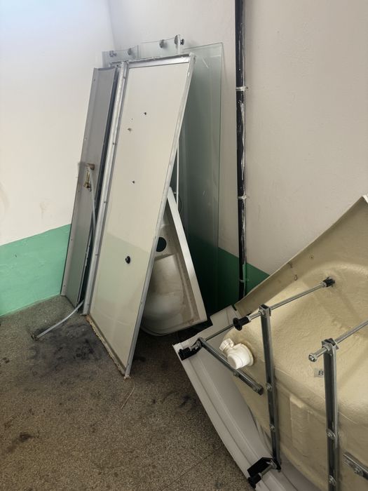 Отдам даром душевую кабину