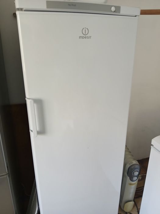 Продаётся Холодильник и Морозильник