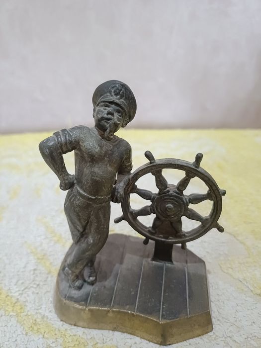 Продам статуэтки ссср.