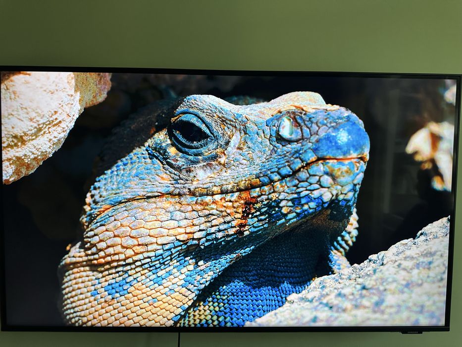 Samsung TV smart ultra 4K HD 108 diagonala