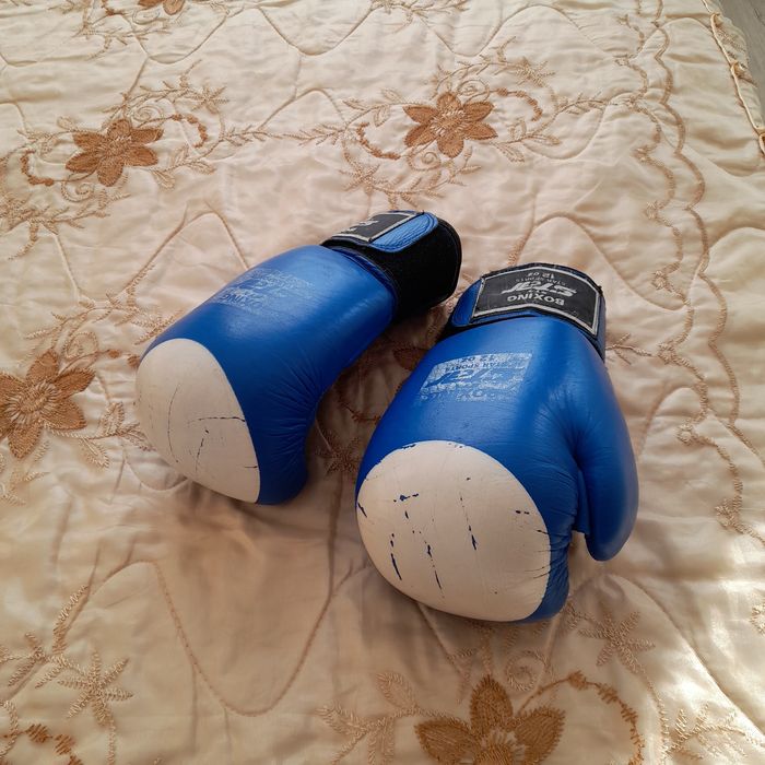 Перчатки боксерские