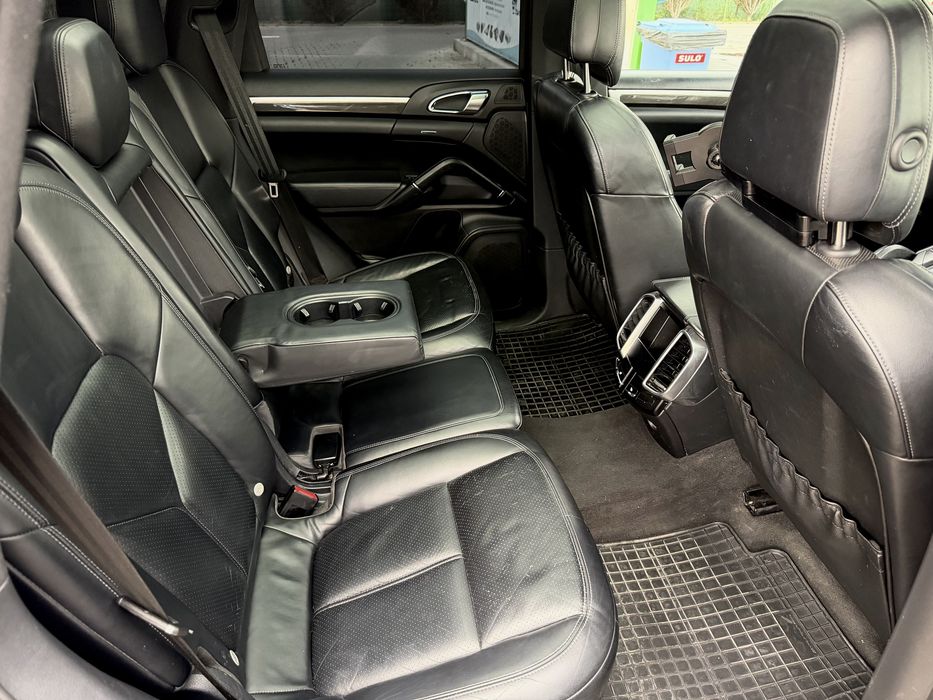 Porsche Cayenne! Tinuta in garaj! Full ! ( cititi cu atentie anuntul)