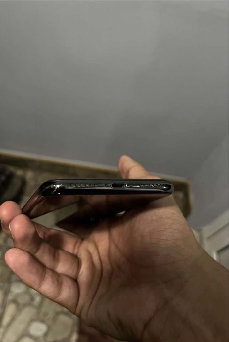 Продавам iphone X