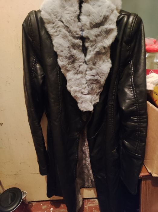 Куртка кожаная 44 размер срочно