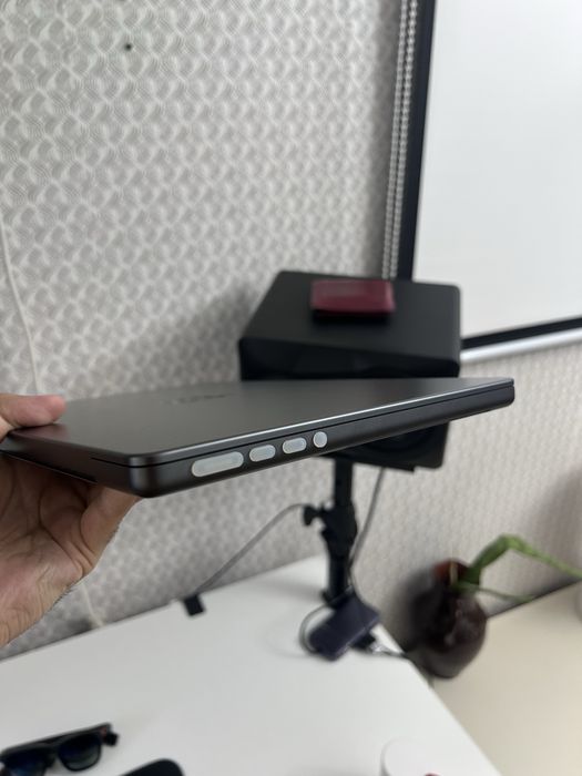 MacBook Pro 14 (M3 Pro, 18/512GB)