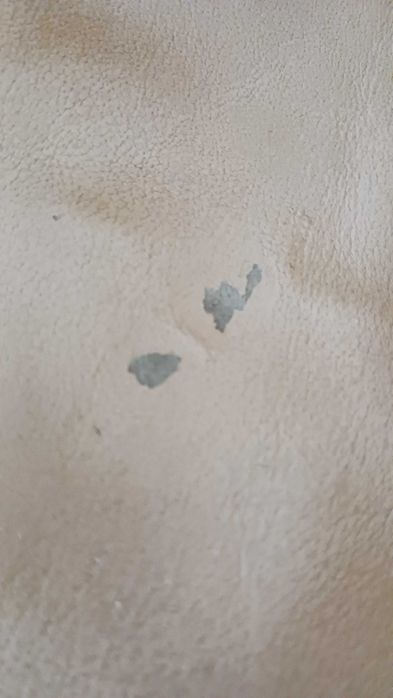 Кожен фотьойл.Цвят горчица.Естествана кожа-проверено.