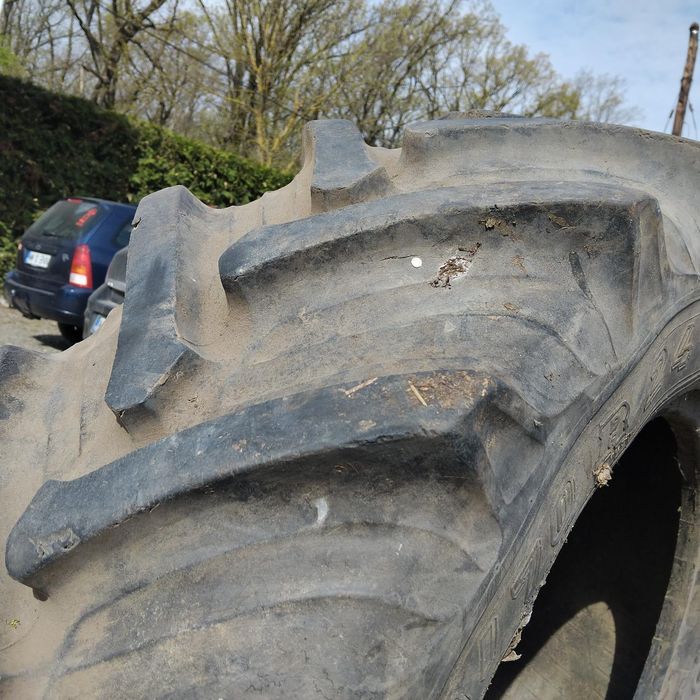 Cauciucuri 360/70R24  Taurus Anvelope Tractor REZISTENTE