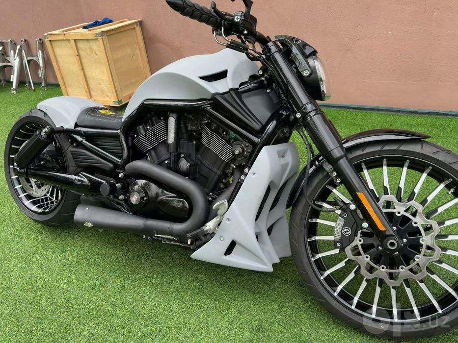 Harley-davidson v-rod tuning sotiladi