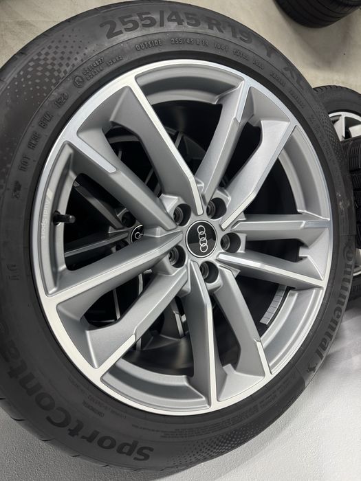 Jante Audi Q3 R19 SQ3 Audi Sport Originale Continetal De vara 90%