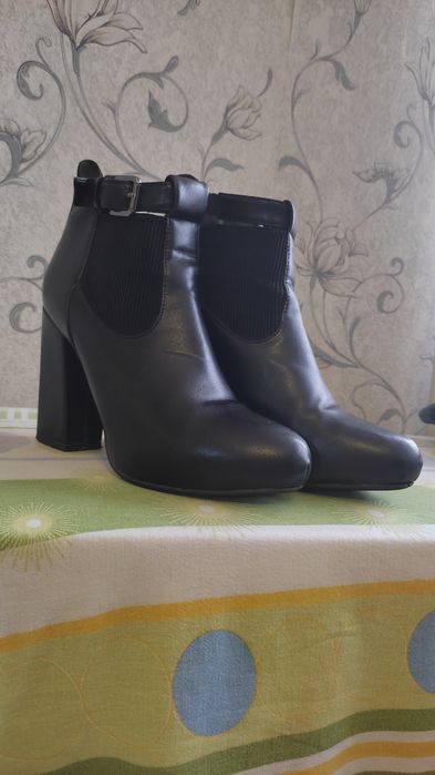 Ботинки демисезонные