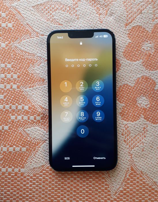 Айфон 13 срочно продаю