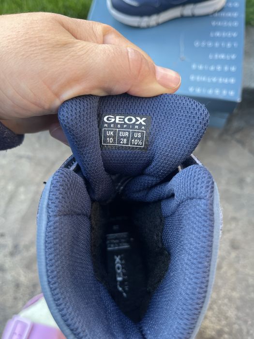 Детски апрески Geox