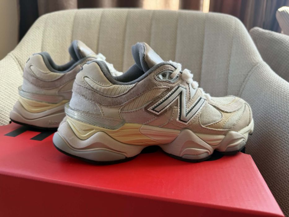 New Balance 9060