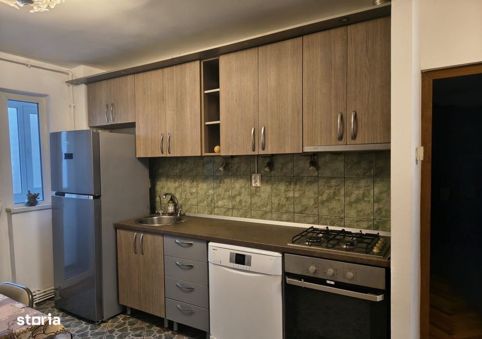Apartament 3 Camere, Balcon, Centrala Proprie, Zona Grigorescu