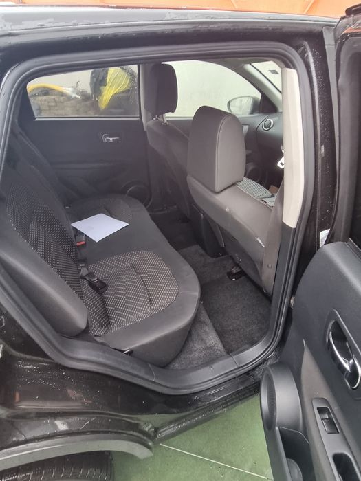 Dezmembrez Nissan Qashqai 1.5 dci