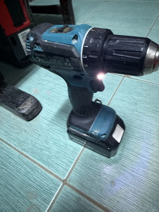 Makita ddf 485   Fara incarcator