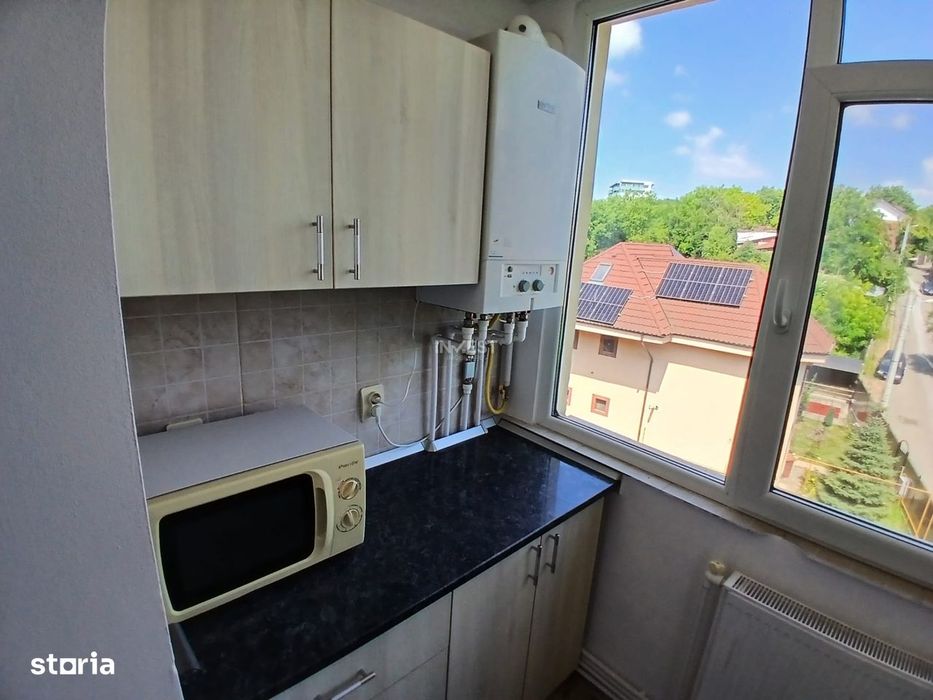 Apartament 1 camera de inchiriat zona Podu de Fier