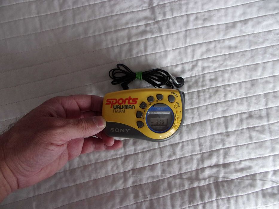 Radio Sony Walkman cu casti