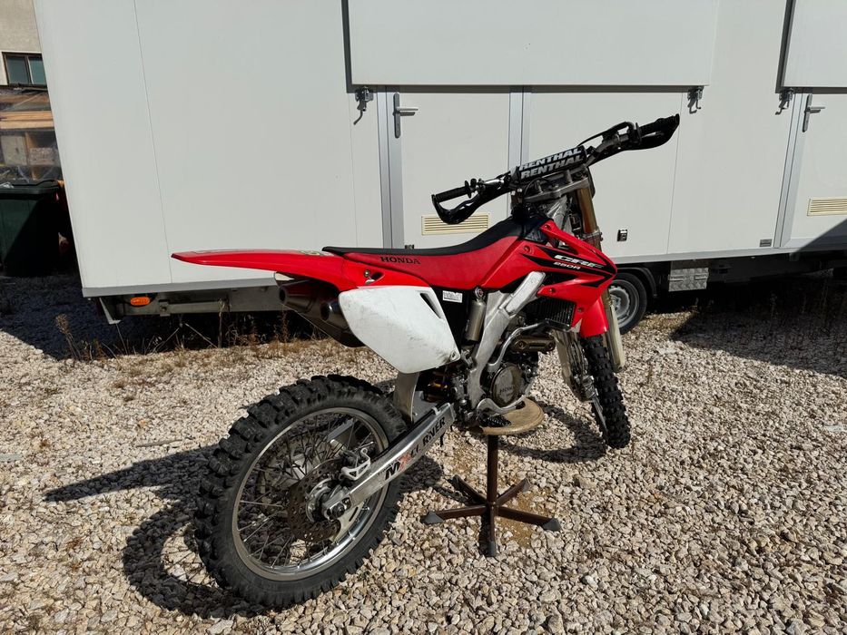 Honda CRF 250R - Motocros, 4T, în stare bună