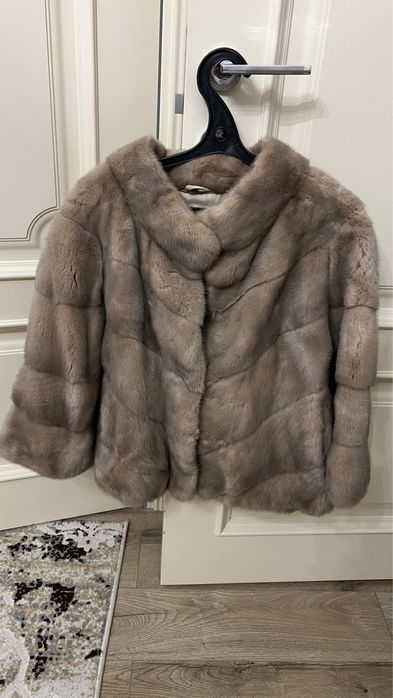 Продам полушубок короткий