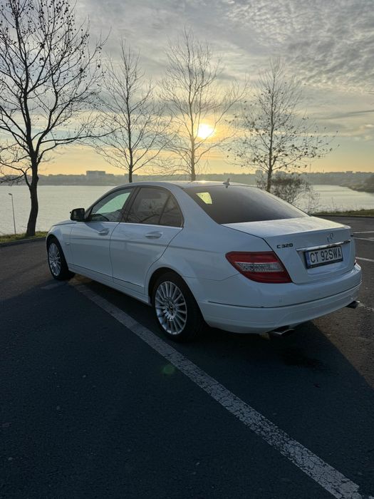 Mercedes  C320 4 Matic