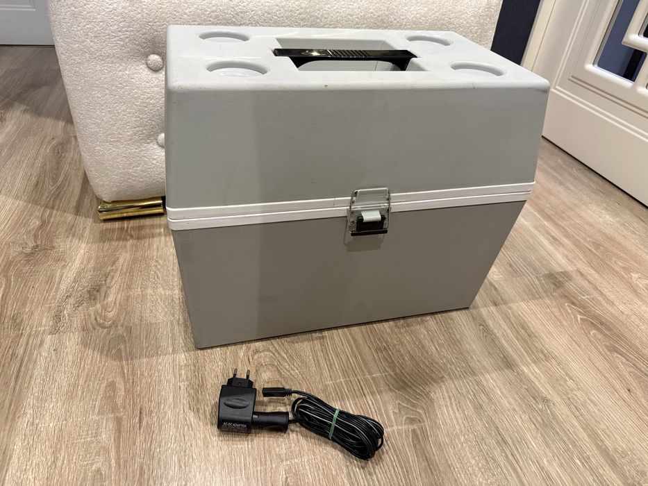 * АвтоХолодильник оригинал Germany в отличном состоянии