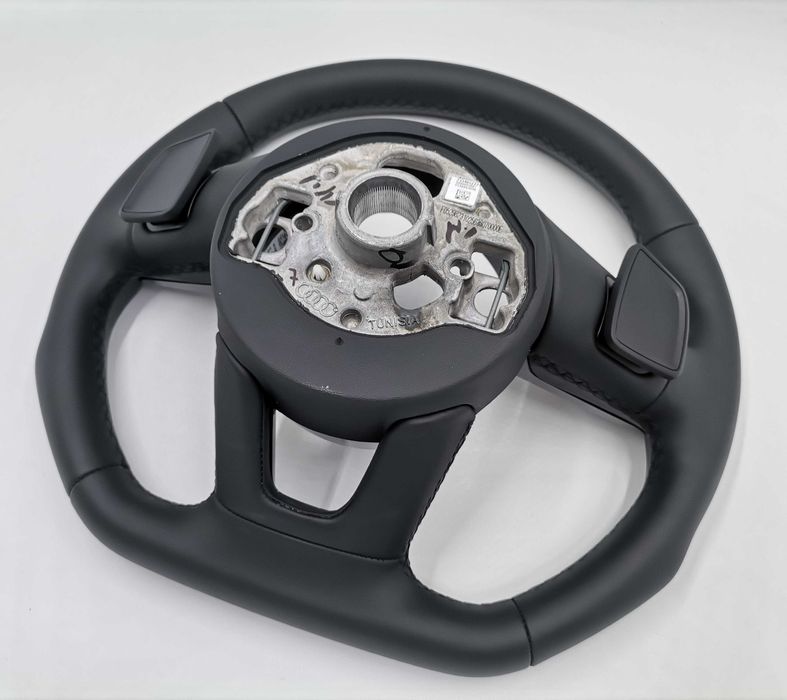 НОВ ОЕ Audi Черен Кожен Мулти Волан A1 GB A3 S3 8Y 82A419091AF