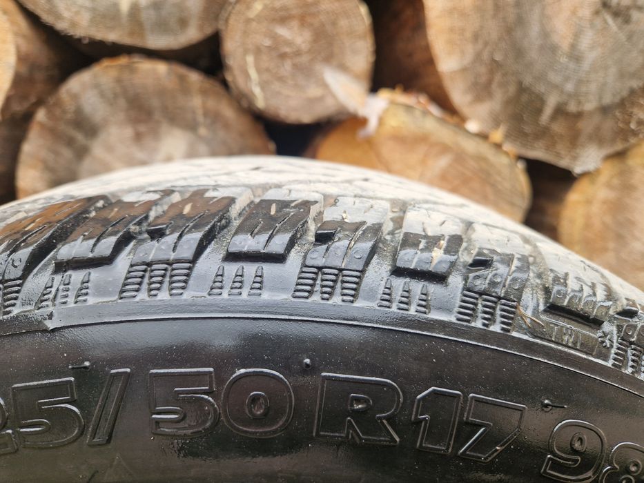 Джанти със зимни гуми за Ауди 225/50/17