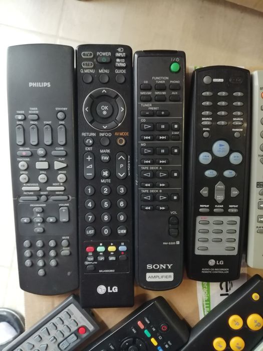 Lot 10 telecomenzi Philips ,Sony , LG , Pioneer, Sanyo funcționale