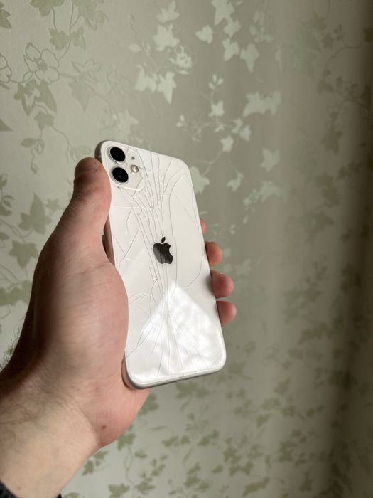 iPhone 11 память 64