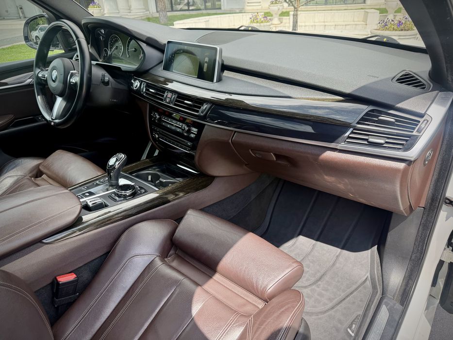 BMW X5 3.0d M Pack Full ! Softclose/Full Led/Harman/Pano,Etc!