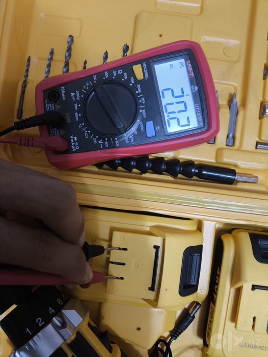 Шуруповёрт DeWALT shurupovert