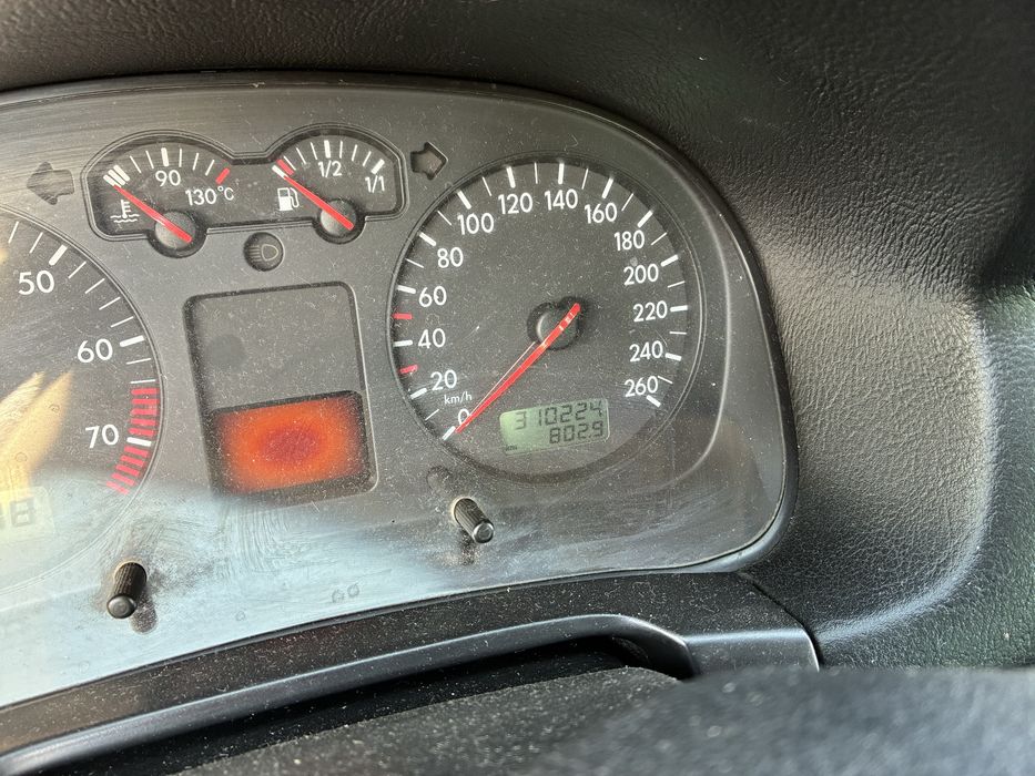 Volskwagen GOLF 4 Break 1.6 Benzina