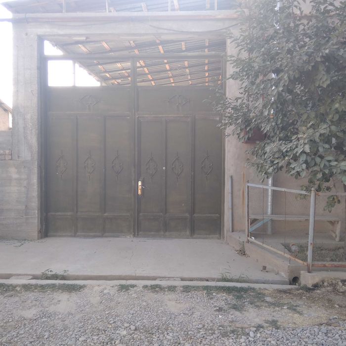 Уй сотилади, Қибрай, "Маданият" қишлоғи, 8,5 сотик, 8 хона, икки этаж