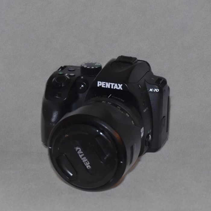 Pentax K 70 -  Като Нов! + Обективи