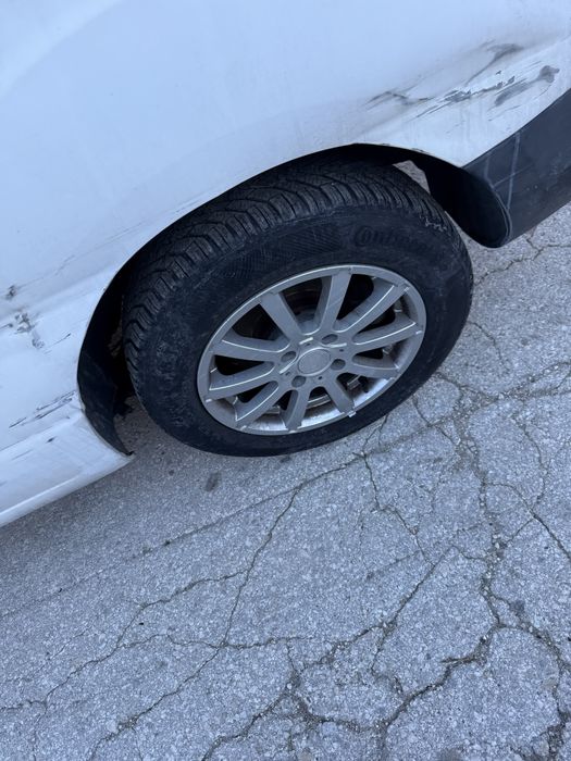 На части Citroen Berlingo 1.6hdi пикап мотор b8hsc 2009г