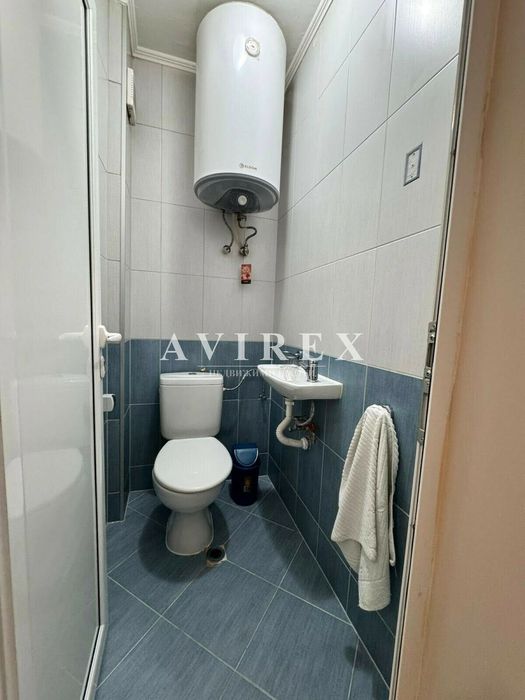 Дава се под наем Тристаен апартамент в Пловдив, Кършияка - 120 кв.м за 548.25 € - Снимка #8