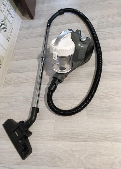 Продам пылесос DEXP