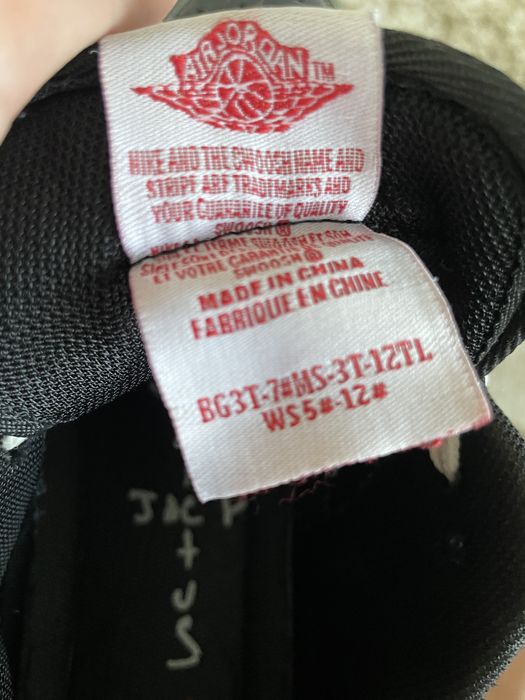 adidasi nikeX Travis scott schimb sau vand cu 375