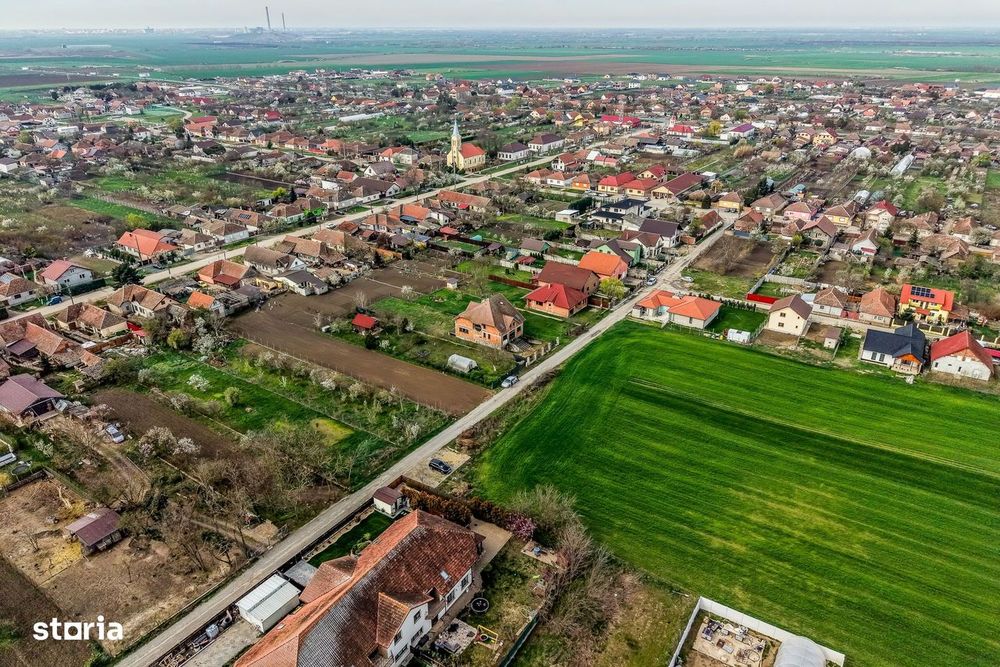 PRET NOU! Casă 6 camere - la roșu - Zimandcuz, Arad – COMISION 0