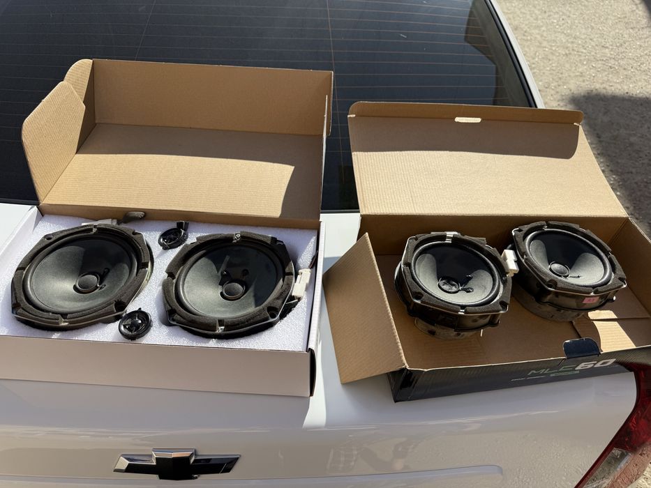 Магнитофон Chevrolet Gentra оригинал и 4 колонки