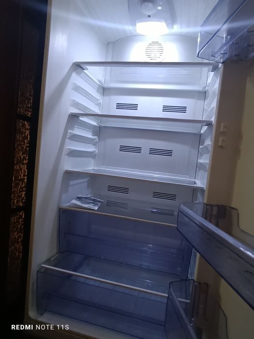 Срочно продам холодильник BEKO